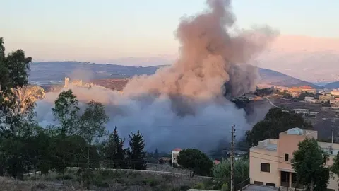 Israeli Bombing Raids Strike South Lebanon